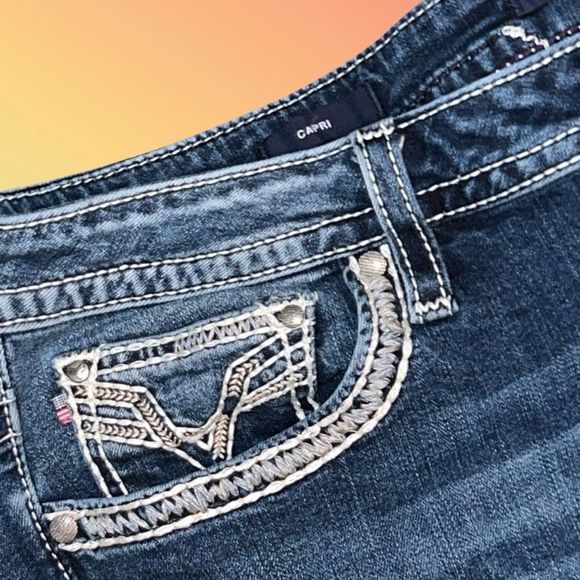 Plus Vigoss Bedazzled Heritage Fit Capri Jeans Size 20 #12 - Picture 3 of 5